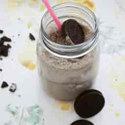 Oreo Cookie Milkshake