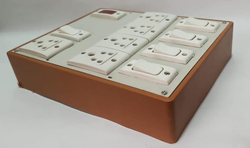 6A 5 Sockets (5 Pin Socket) & 5 Switch Extension Box with Indicator, 6A Plug & 50m Wire view 2