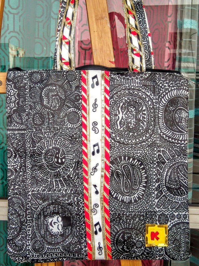 Music is Me ' Tote Bag view 2