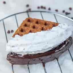 Black And White Waffle