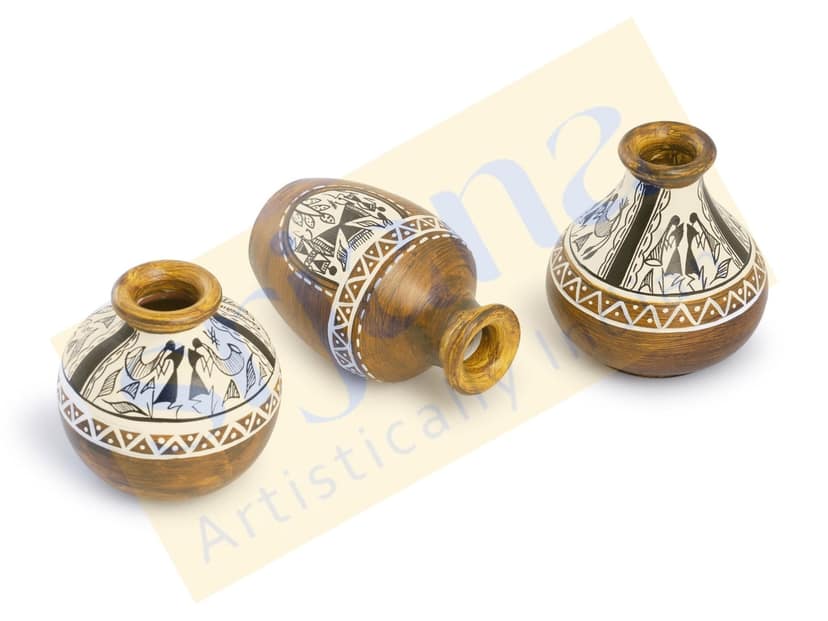 Srjana Hand Painted Terracotta Vase 3pc view 2