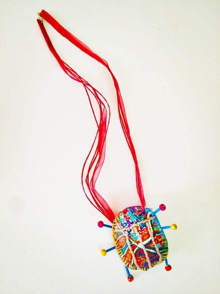 Jubilant Bug Brooch & Pendant view 2