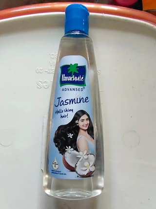 Parachute advanced Jasmine non sticky hair oil