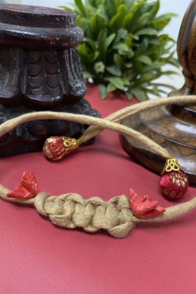 Pavitra Ganth Rakhi view 2