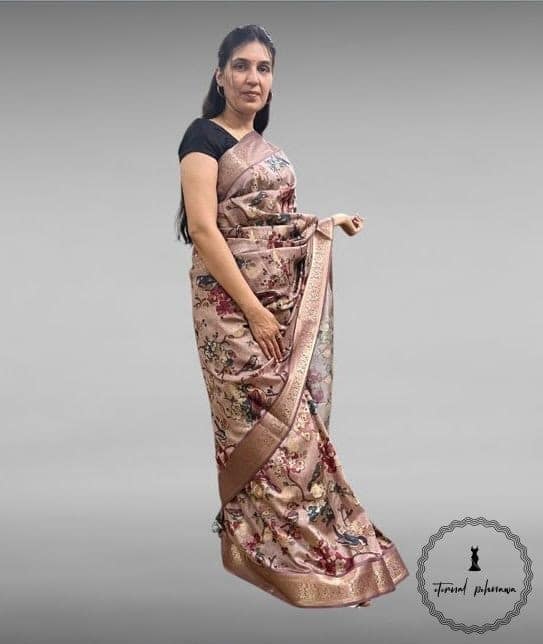 Dola Silk Saree – A Touch of Grace view 2