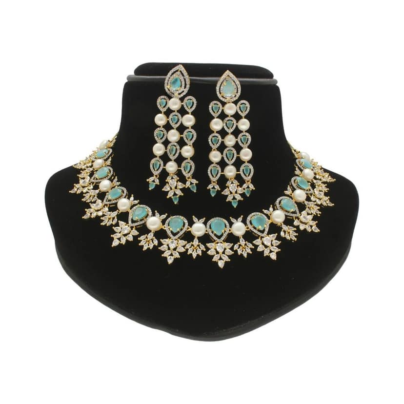 Sri Jagdamba Pearls Royal Pearl Necklace Set view 2