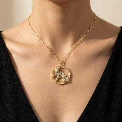 Leopard Circle Pendant Necklace | Gold-Tone Anti-Tarnish Imitation Jewellery view 2