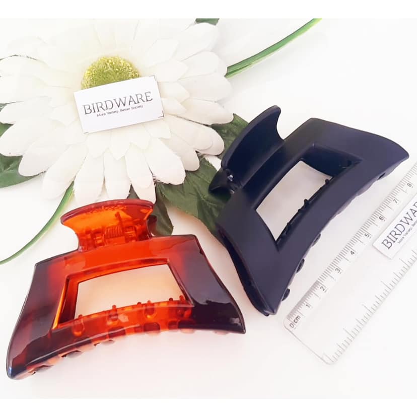 BIRDWARE Hair Clutcher Stylish Trendy Imported Claw Clip Butterfly Design Acrylic Material Hair Clip Hair Accessory For Women And Girls Transparent Korean Hair Clutcher (2 Pc Shell) BIRDWARE Hair Clutcher Stylish Trendy Imported Claw Clip Butterfly Desig view 2
